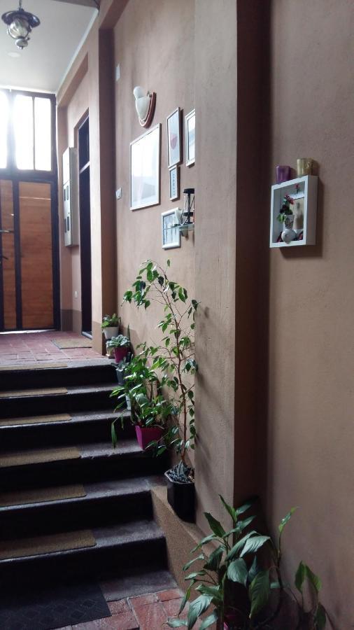 Apartment And Rooms"Tabasnice"Tuzla Centar Buitenkant foto