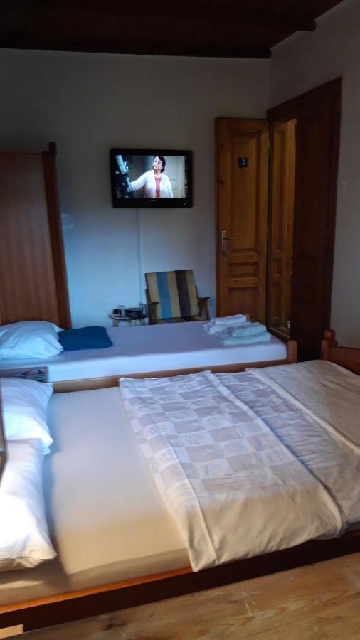 Apartment And Rooms"Tabasnice"Tuzla Centar Buitenkant foto