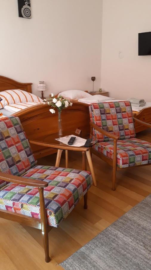 Apartment And Rooms"Tabasnice"Tuzla Centar Buitenkant foto