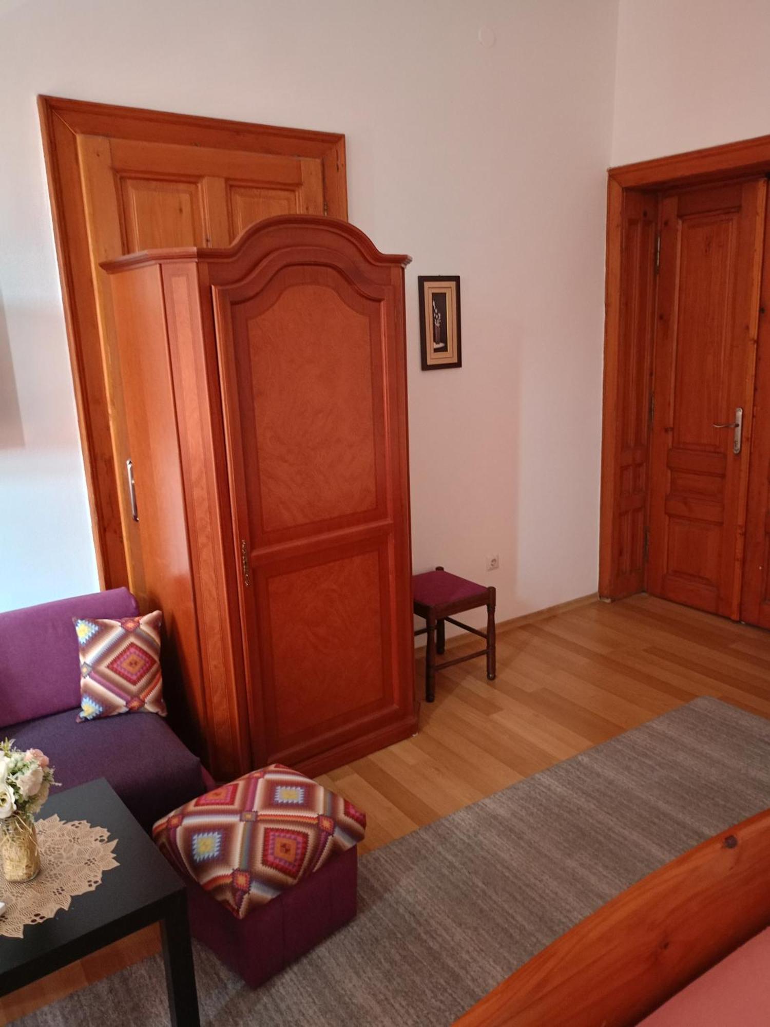Apartment And Rooms"Tabasnice"Tuzla Centar Buitenkant foto